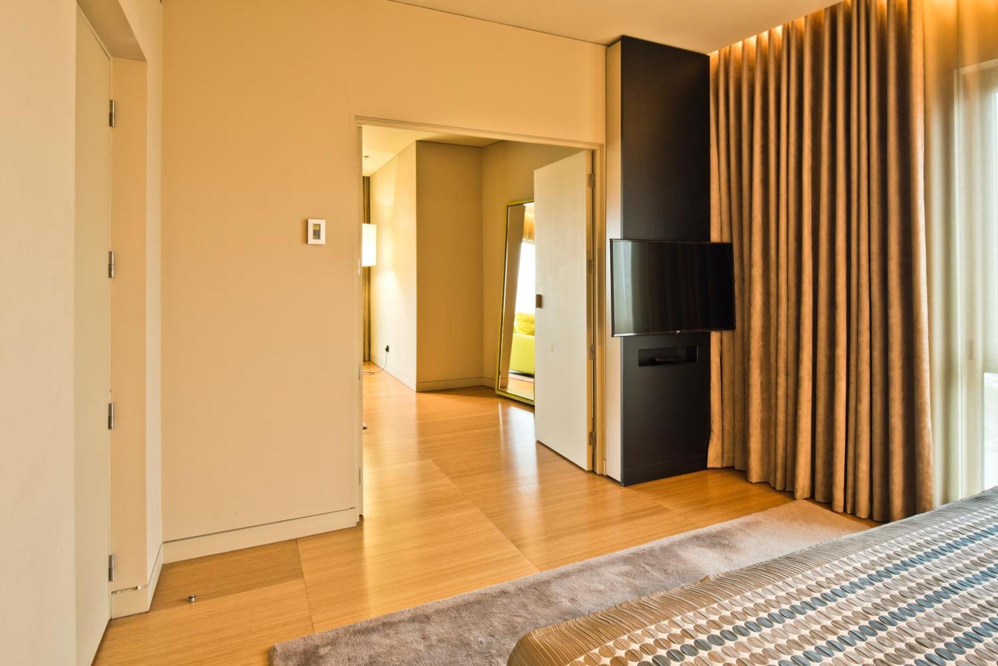 Golden Tulip Sao Joao Da Madeira Hotel Room photo